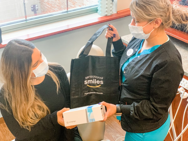 Invisalign-patient-and-sensational-smiles-team